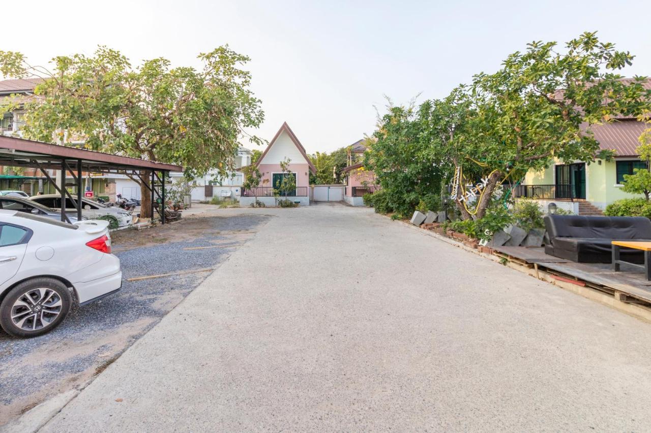 Oyo 798 Reurn Mareena Resort ناخون راتشاسيما المظهر الخارجي الصورة
